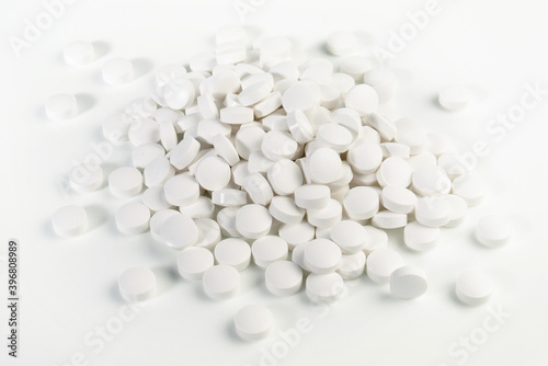 Zinc Pills isolated on white Background
