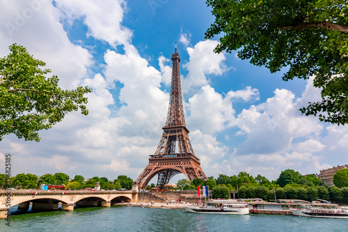 Scenic view of Eiffel Tower and Pont d'Iéna bridge in Paris, France © Mistervlad