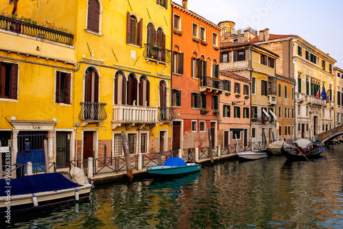 Fototapeta Naklejka Na Ścianę i Meble -  for the streets of Venice