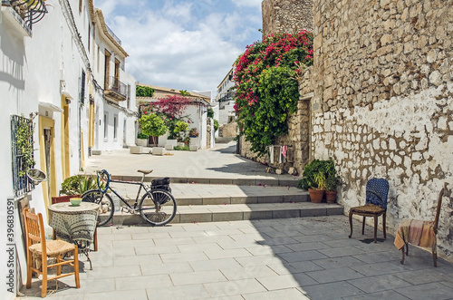 Fotografía Street in the old town of Ibiza, Spain