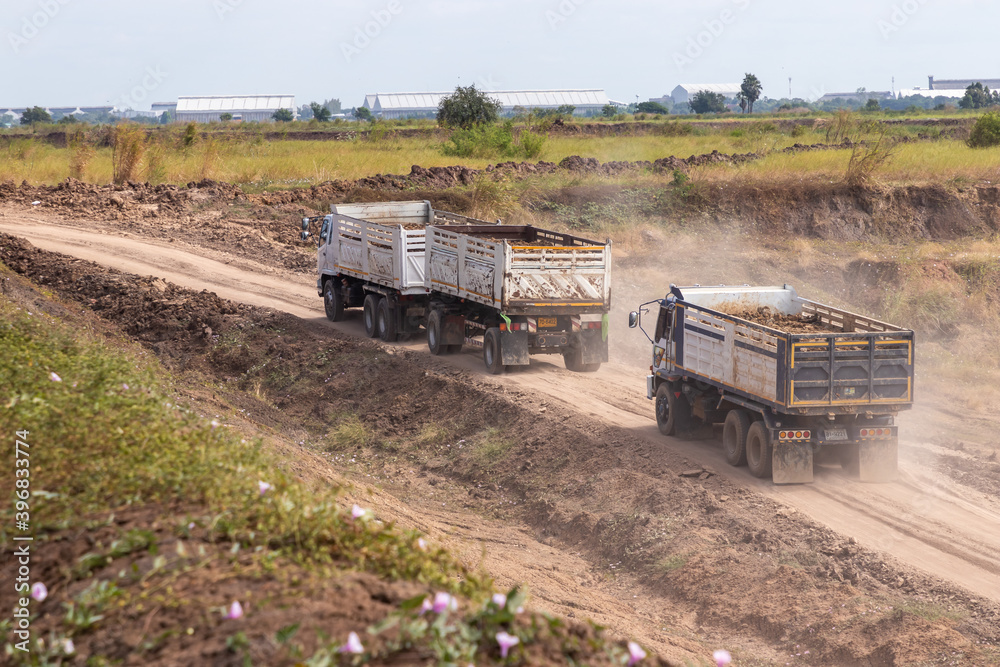 Large dumpers Loading into the truck body Produce useful minerals Excavators, mining machines to transport coal from open pit excavations