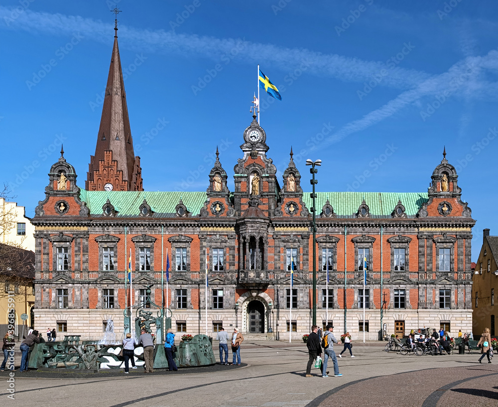 Obraz premium Malmo City Hall and Tower of the Church of Saint Peter, Sweden