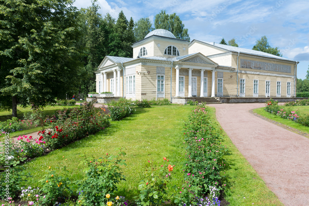 Pavilion of roses in Pavlovsk Park