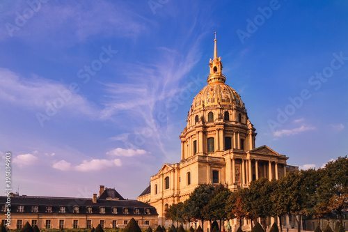 Image of the Monument to the Invalides, Paris. France