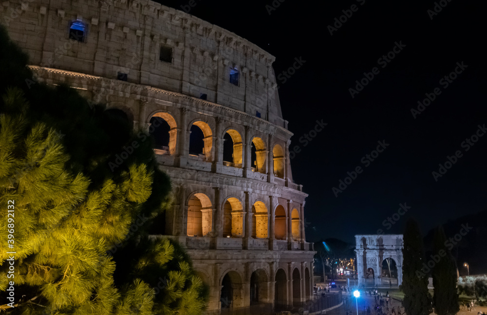 Colosseum Night