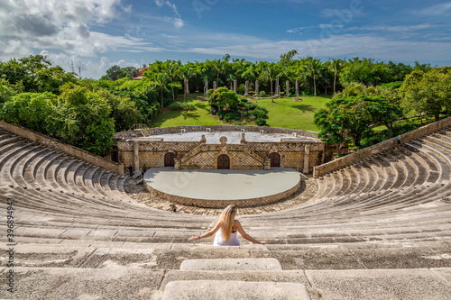 Steps in the amphitheater is a landmark of the Dominican Republic. Artists ' Village. Amphitheatre in Altos de Chavon.