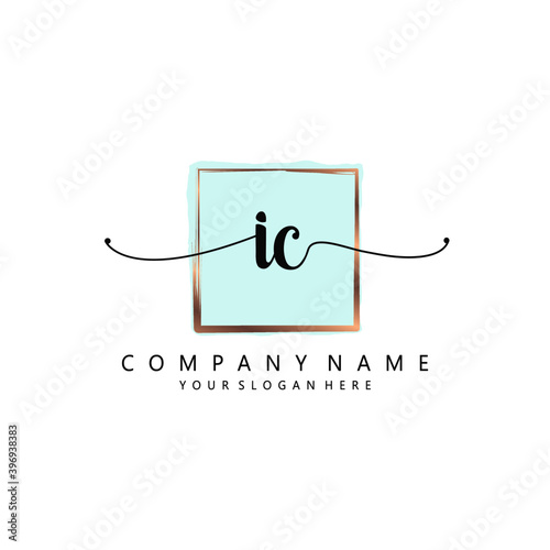 IC Initial handwriting logo template vector
