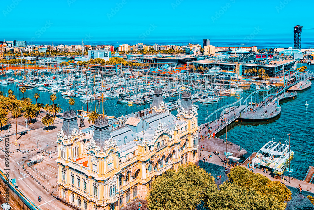 Obraz premium Panorama Barcelona. Port Authority - Admiral Historic Authority