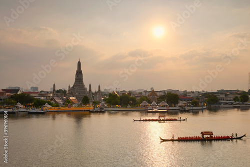 Wat Arun night view Temple in bangkok, Thailand