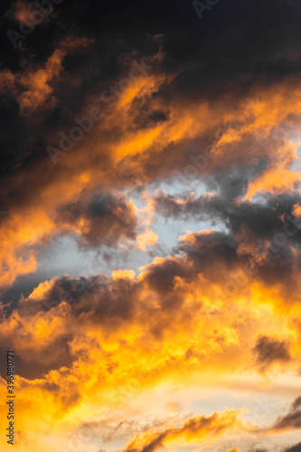 Clouds at sunset © Malaury