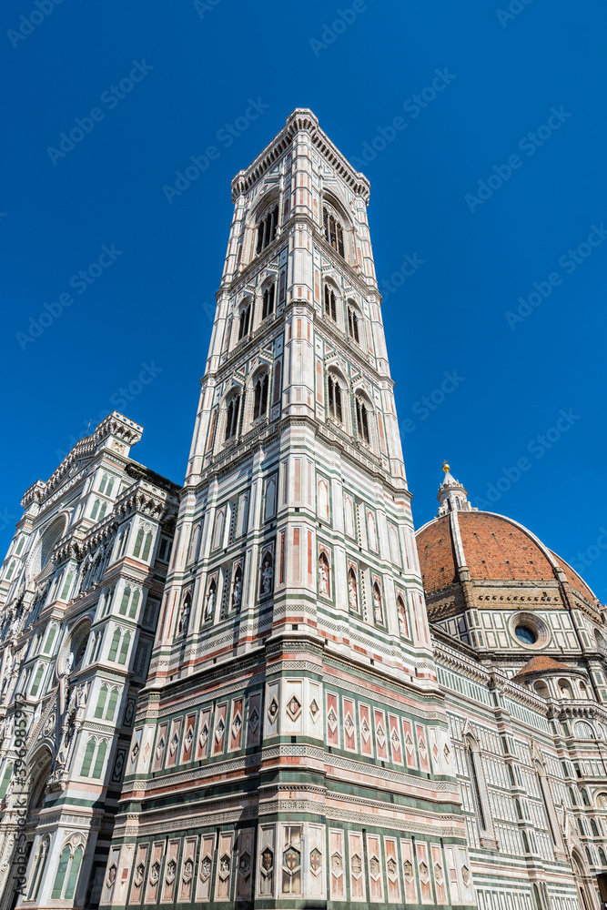 Kathedrale Santa Maria mit Campaline von Brunelleschi in Florenz, Italien