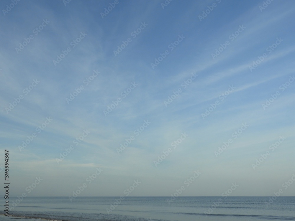 Fototapeta premium 空 空に曇