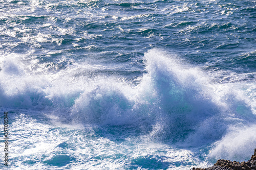 日本海の荒波と波しぶき Wave splash of the Sea of Japan