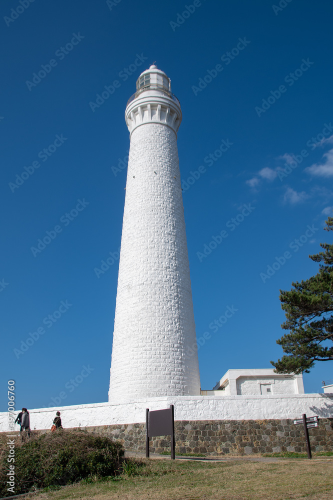 出雲日御碕灯台と松　島根県出雲市大社町　Izumo Hinomisaki Lighthouse and pine tree in Taisha town, Izumo city, Shimane pref. Japan.