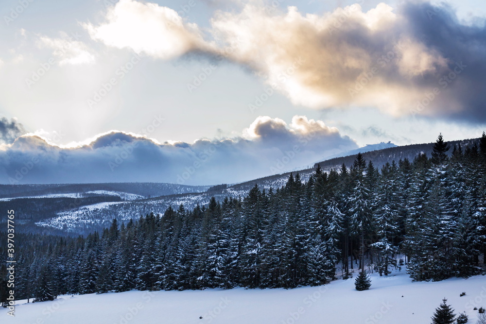 Φωτογραφία Snezka, the highest mountain in the Czech Republic, Krkonose Mountains, snowy wi