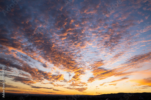 Fototapeta Naklejka Na Ścianę i Meble -  Beautiful sky at sunset