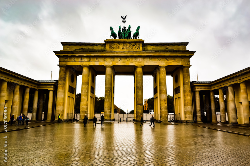 Obraz premium The Brandenburg Gate - Berlin