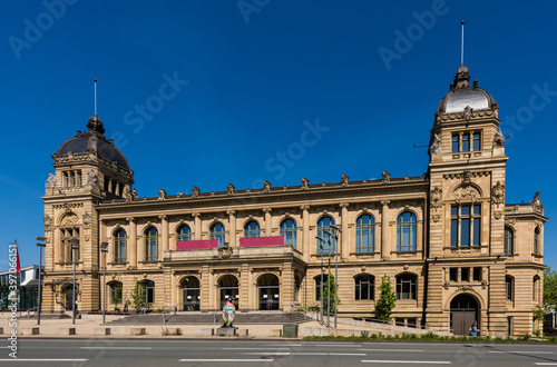 Die historische Stadthalle in Wuppertal  Deutschland © majonit