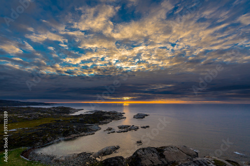 Fototapeta Naklejka Na Ścianę i Meble -  Beautiful arctic summer landscape on Barents sea