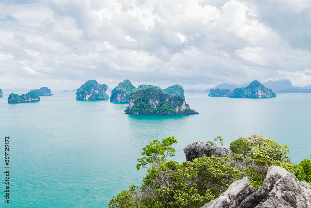 Obraz premium Koh Hong island view point to Beautiful scenery view 360 degree at Thailand.