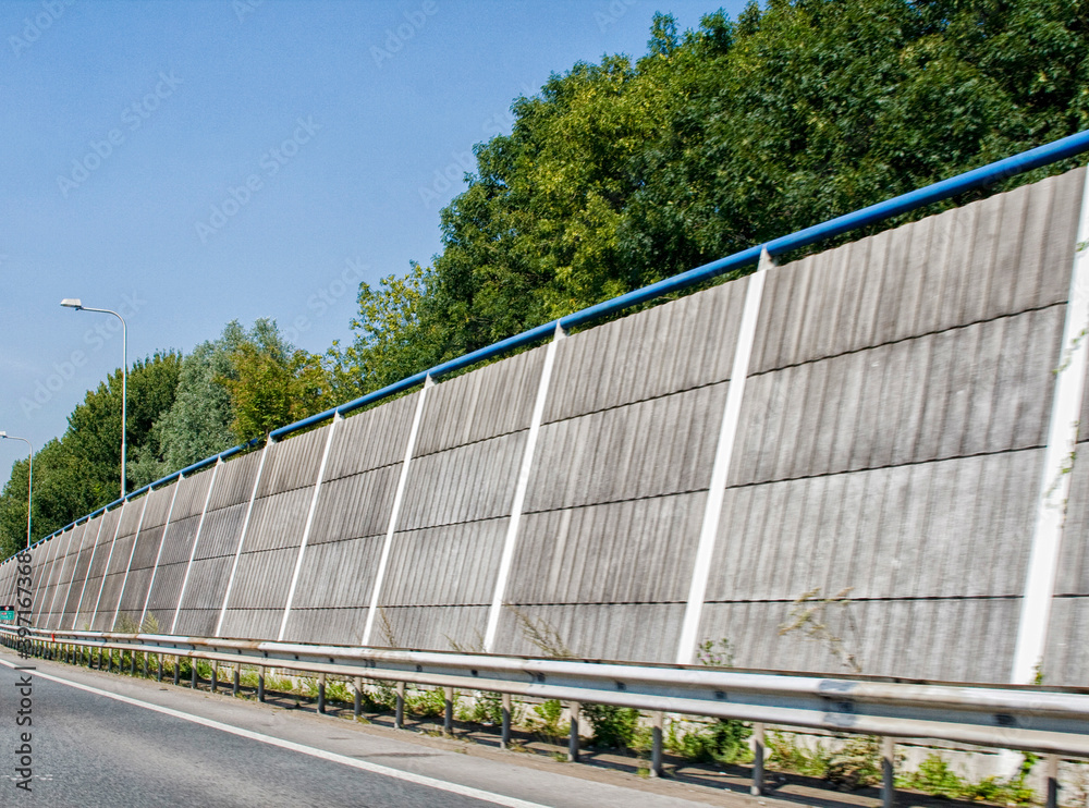Noise control on higway Noise control on higway