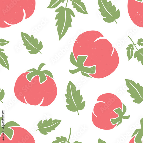 Cute tomato seamless pattern. Organic, ecological background. Ripe tomatoes, tomato lobules and leaves on white background. Wrapping paper, textiles. Vector shabby hand drawn illustration