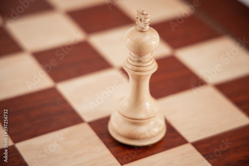 Goal blur on King, chess game