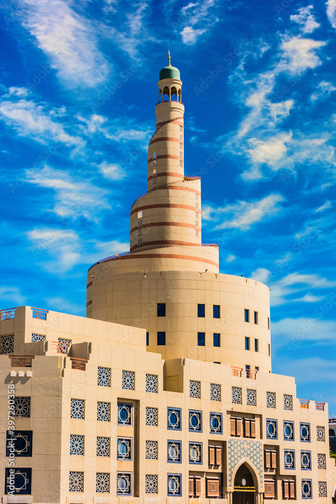 Fototapeta premium Architecture of Souq Waqif, touristic destination in Doha, Qatar
