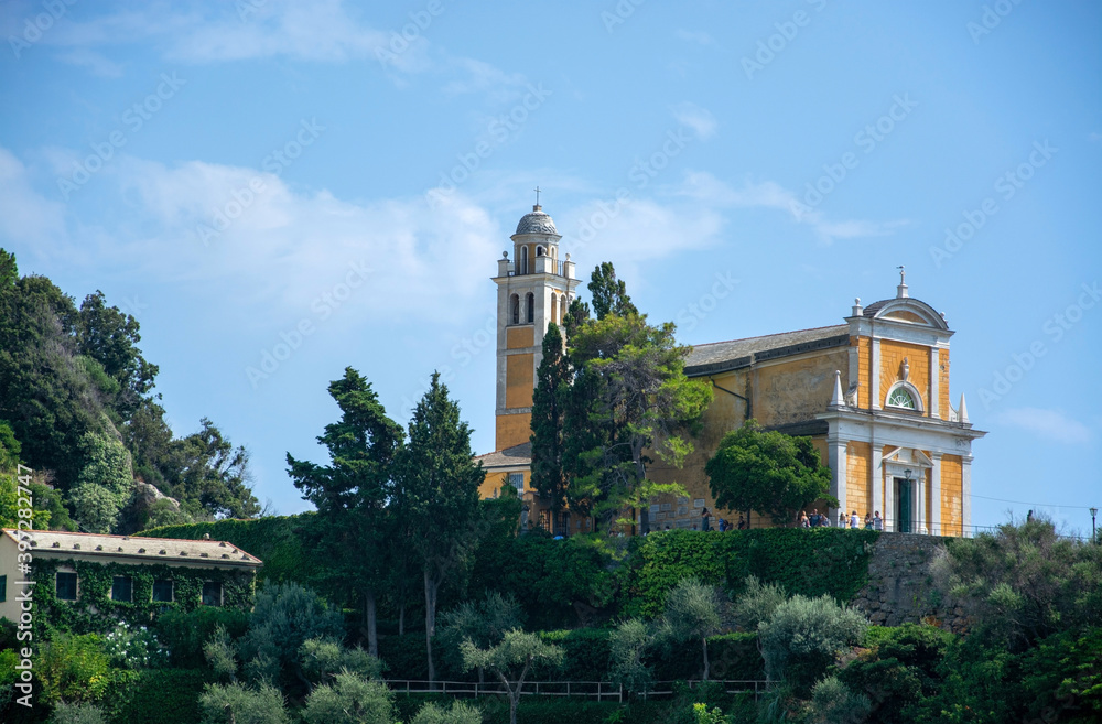 Fototapeta premium Chiesa di San Giorgio, Portofino, Ligurien, Italien