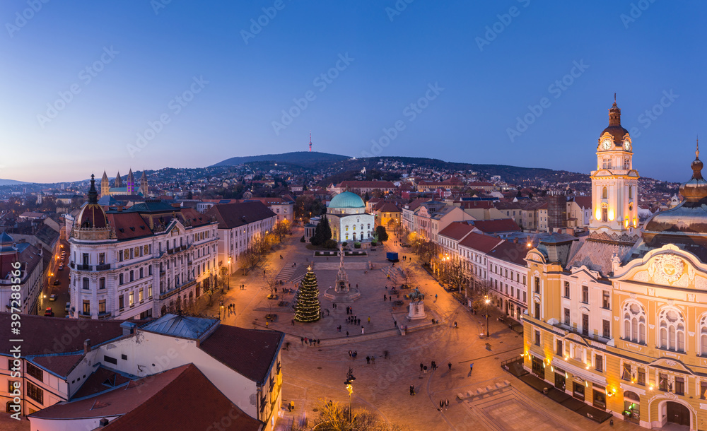 Obraz premium Aerial view of beautiful Pecs at christmas time