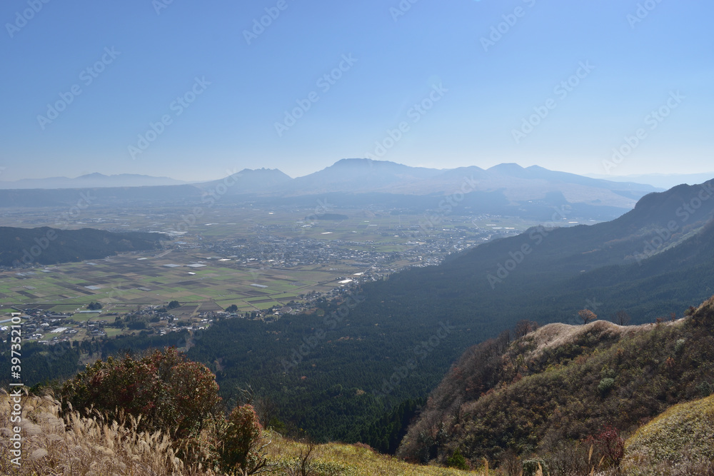 Obraz premium Sea of ​​clouds in Aso seen from Sensuikyo [December]