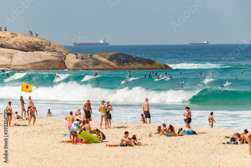 Fotografía ipanema beach in Rio de Janeiro, Brazil.