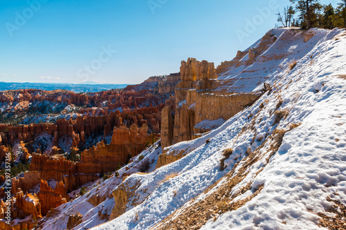 Snow Capped Inspiration Point and Hoodoos of Bryce Amphitheater, Bryce Canyon National Park, Utah, USA