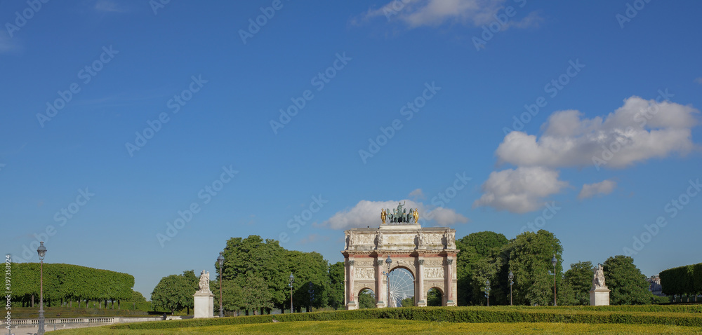 Arc de Triomphe at the Place du Carrousel Arc de Triomphe at the Place du Carrousel