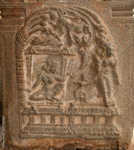 Canvas Print Statues in Hampi