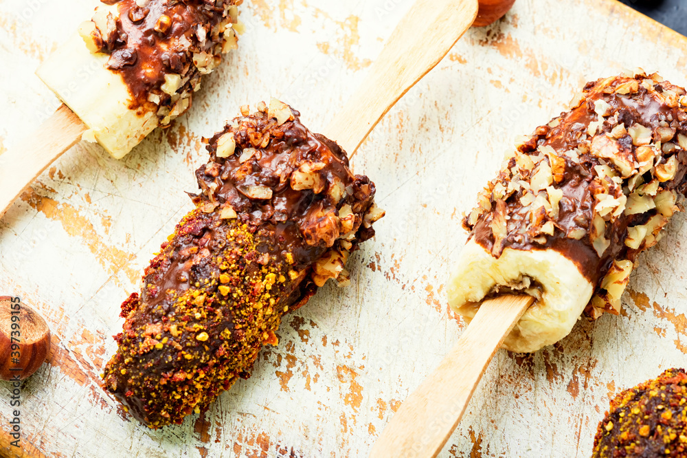 custom made wallpaper toronto digitalBanana in chocolate