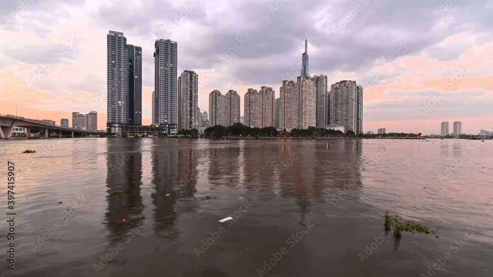 Time lapse of Landmark 81 in sunset at Ho Chi Minh city, Vietnam Time lapse of Landmark 81 in sunset at Ho Chi Minh city, Vietnam