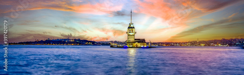 Canvas Print Maiden's Tower in istanbul, Turkey (KIZ KULESI - USKUDAR)