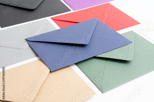Papierumschlag farbig mix, Briefumschlag, Farbe blau, dunkelblau