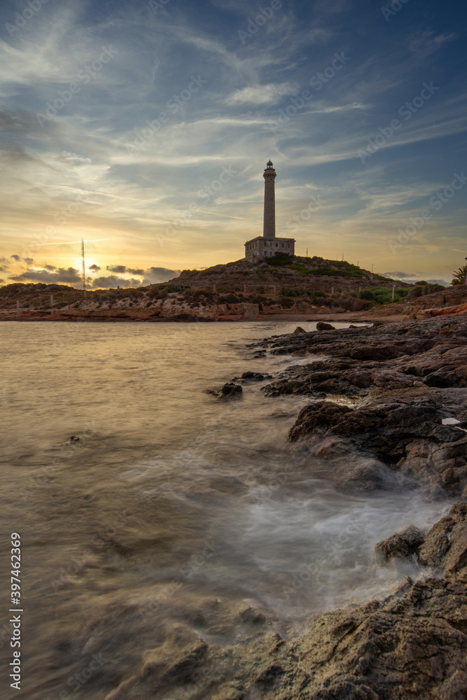 Fototapeta premium Amanece en el faro de Cabo de Palos