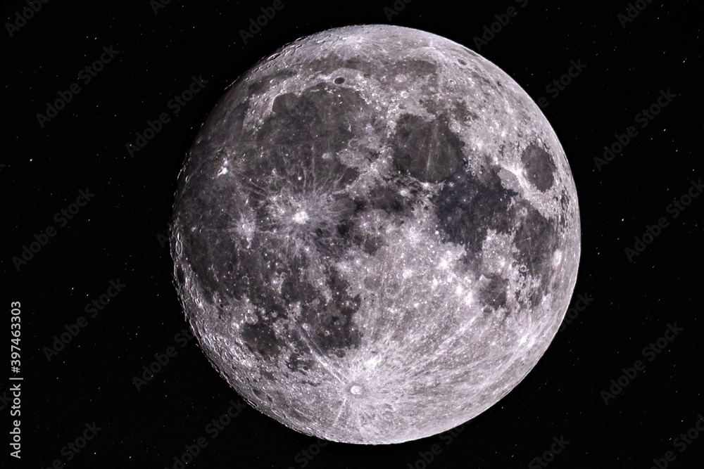 Obraz premium Vollmond mit schwarzem Hintergrund und Sternen