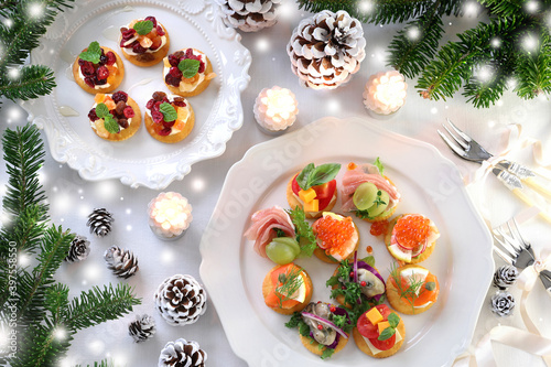 Delicious assorted canapes for festive appetizer. クリスマス カナッペ盛り合わせ 