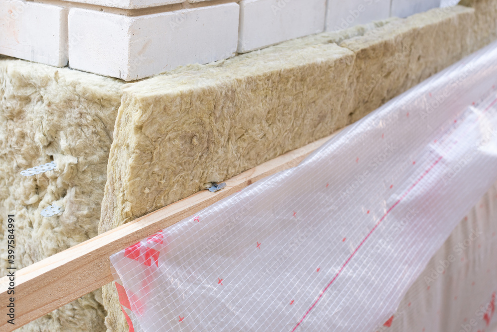 INsulating wall with glass wool INsulating wall with glass wool