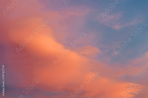 Fototapeta Naklejka Na Ścianę i Meble -  View of the beautiful sunset sky