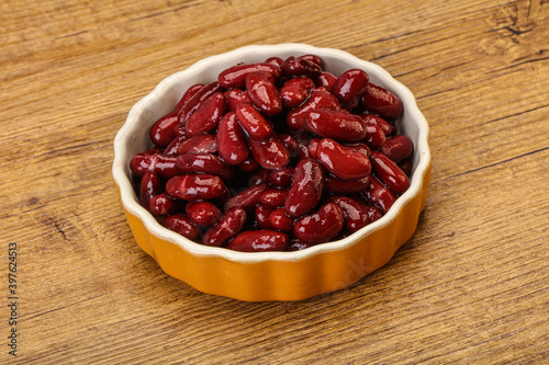 Canned red Kidney in the bowl