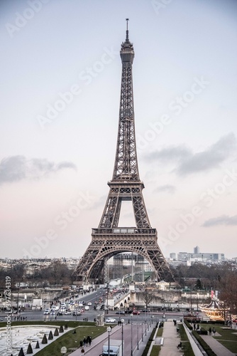 Tour Eiffel Paris Champs de Mars © Elodie