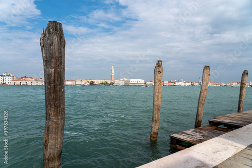 Blick von La Giudecca über den Kanal nach San Marco, Venedig