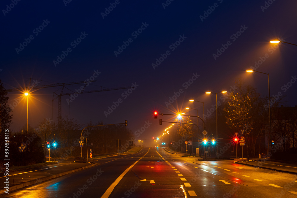 Nö traffic at night