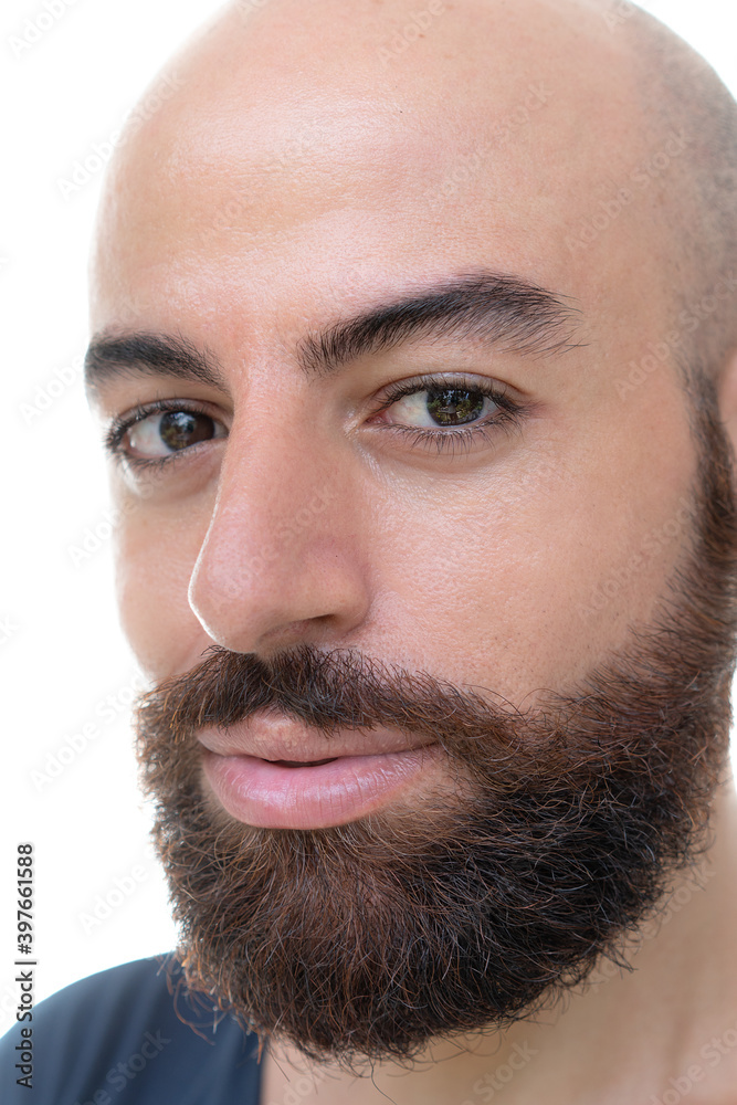 Obraz premium A bearded bold man portrait close up