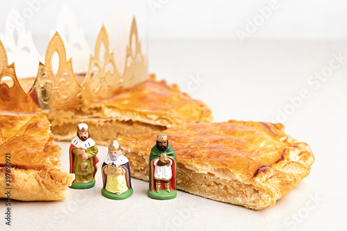 Bild auf Leinwand King cake or galette des rois in French